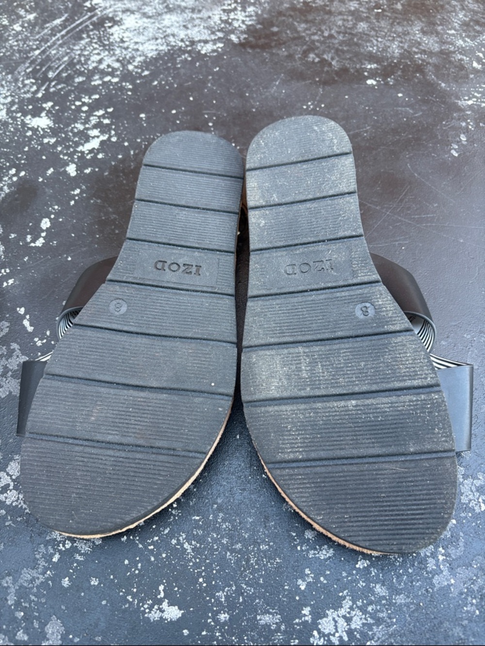 IZOD Women’s Black Crisscross Slide Sandals size 8 - Picture 9 of 10